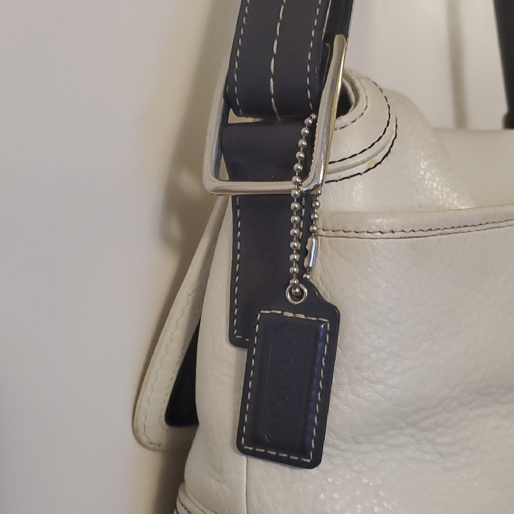 Coach Chelsea Chalk Leather Turnlock Shoulder Bag F13085 - Picture 10 of 11